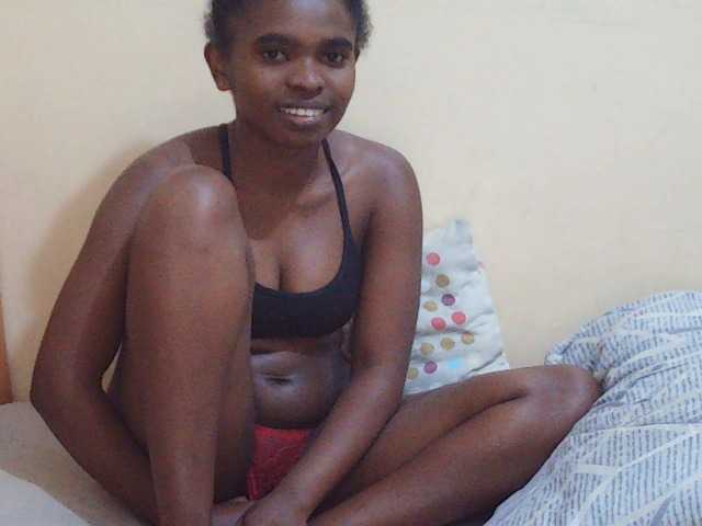 Sweetdiva2 live cam on BongaCams