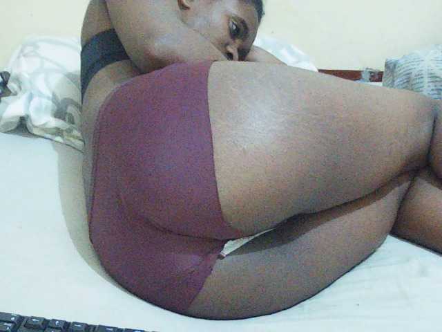 Sweetdiva2 live cam on BongaCams