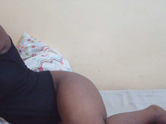 Sweetdiva2 live cam on BongaCams