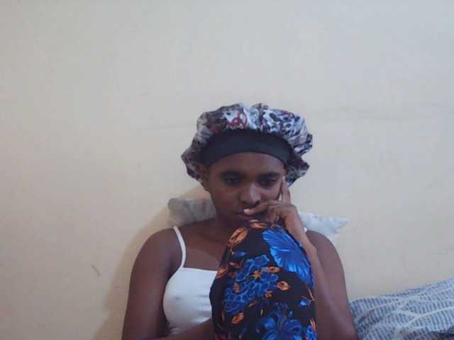 Sweetdiva2 live cam on BongaCams