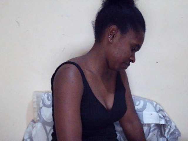 Sweetdiva2 live cam on BongaCams
