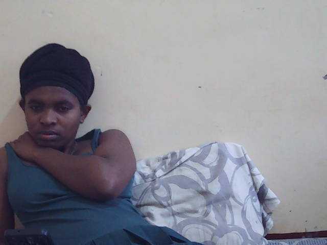 Sweetdiva2 live cam on BongaCams