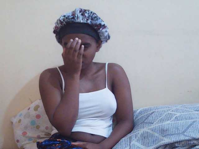 Sweetdiva2 live cam on BongaCams