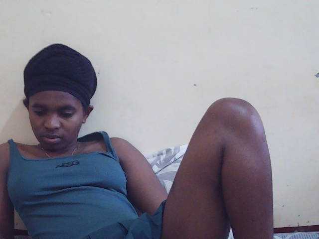 Sweetdiva2 live cam on BongaCams