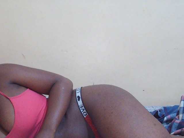 Sweetdiva2 live cam on BongaCams