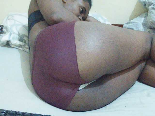 Sweetdiva2 live webcam show