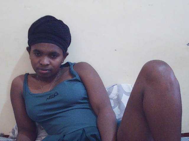 Sweetdiva2 live cam on BongaCams