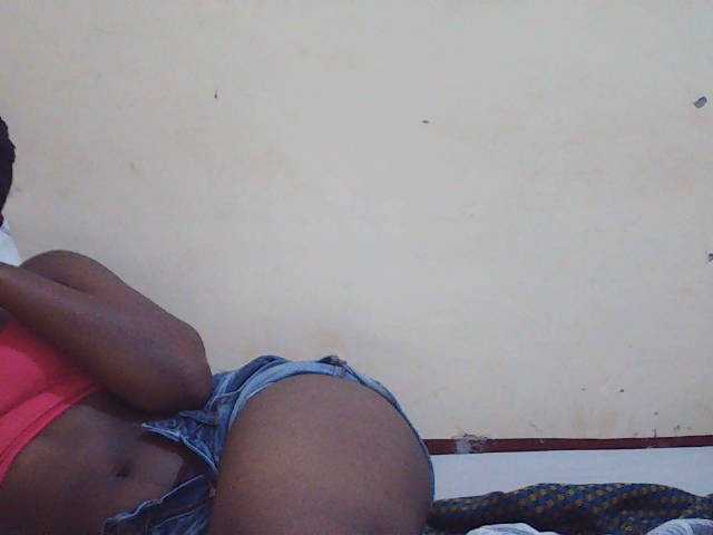 Sweetdiva2 live cam on BongaCams
