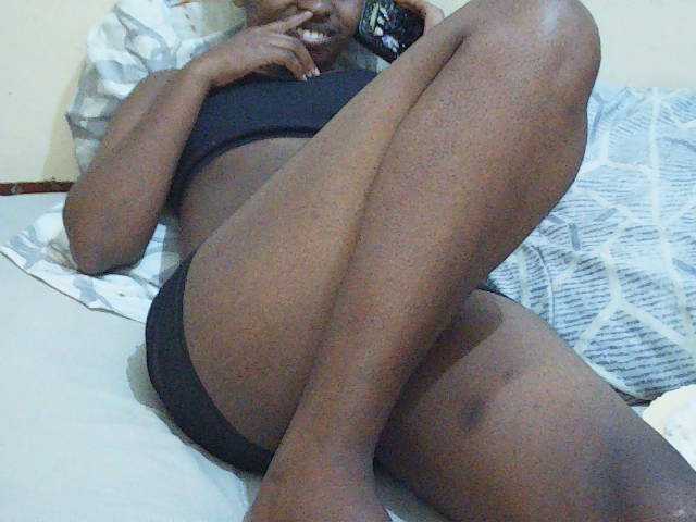 Sweetdiva2 live cam on BongaCams