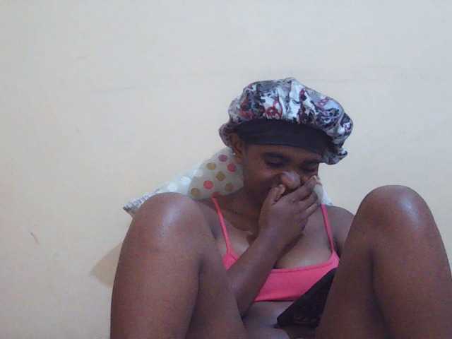 Sweetdiva2 live cam on BongaCams