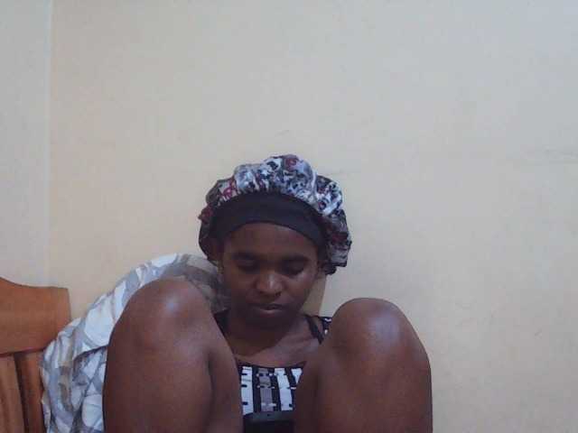 Sweetdiva2 live cam on BongaCams