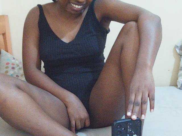 Sweetdiva2 live cam on BongaCams