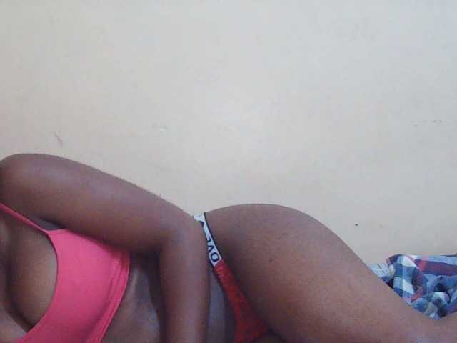 Sweetdiva2 live cam on BongaCams