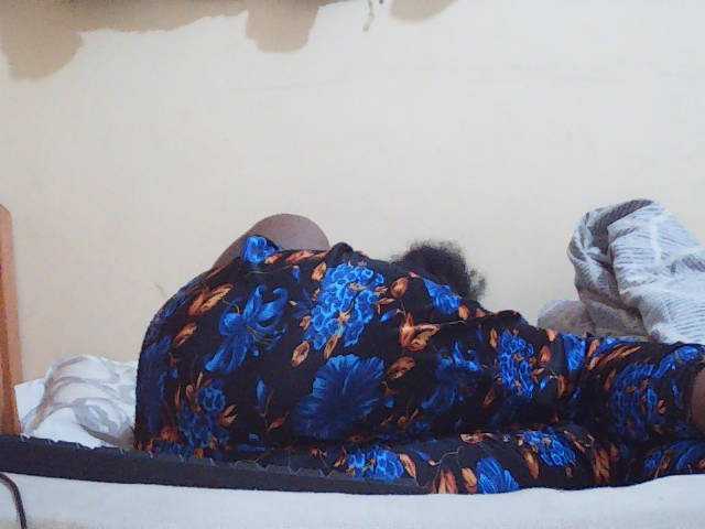 Sweetdiva2 live cam on BongaCams