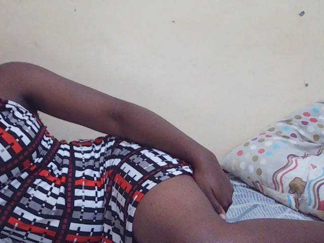 Sweetdiva2 live cam on BongaCams