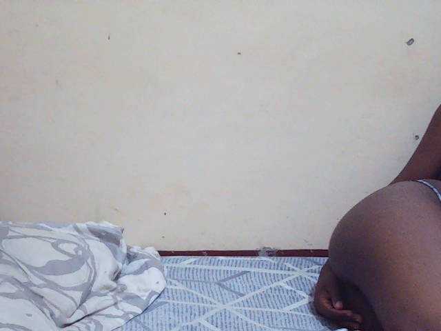 Sweetdiva2 live cam on BongaCams