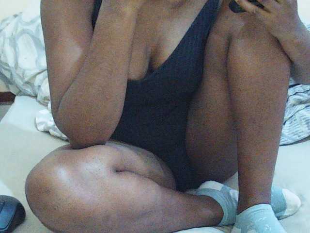 Sweetdiva2 live cam on BongaCams