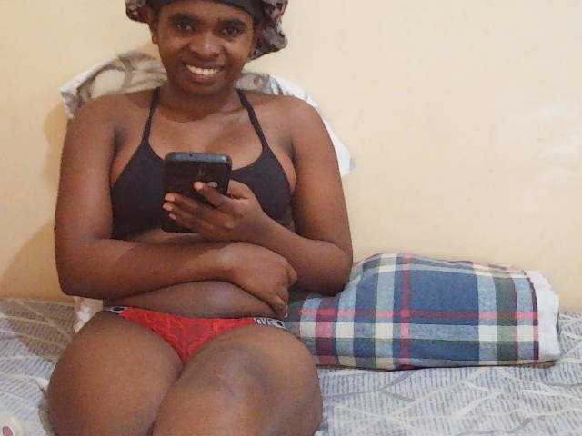 Sweetdiva2 live cam on BongaCams