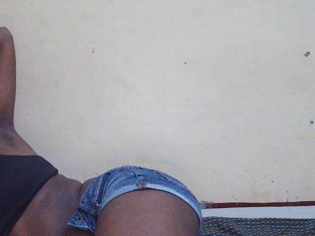 Sweetdiva2 live cam on BongaCams
