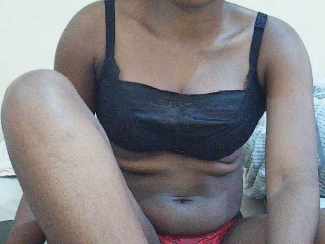 Sweetdiva2 live webcam show