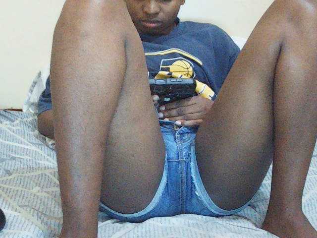 Sweetdiva2 live cam on BongaCams