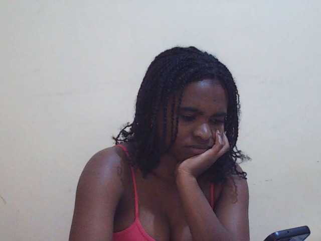 Sweetdiva2 live cam on BongaCams