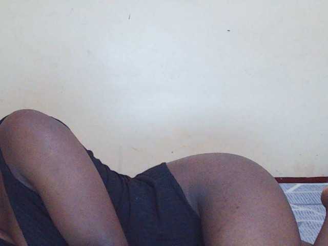 Sweetdiva2 live cam on BongaCams