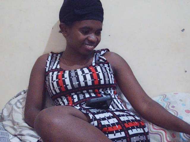 Sweetdiva2 live cam on BongaCams