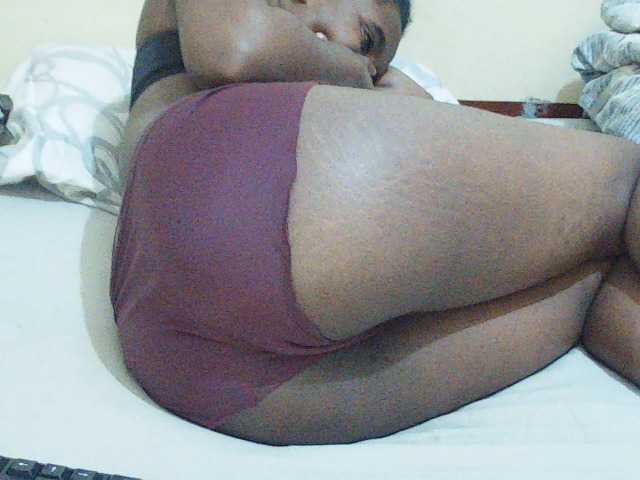 Sweetdiva2 live webcam show