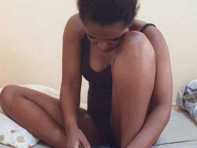 Sweetdiva2 live cam on BongaCams