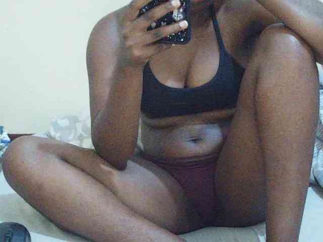 Sweetdiva2 webcam