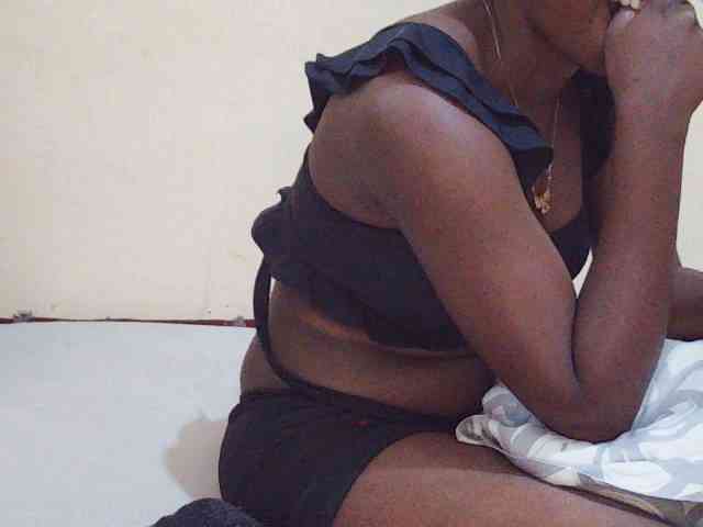 Sweetdiva2 webcam