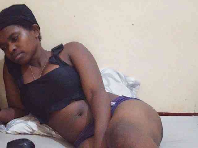 Sweetdiva2 webcam