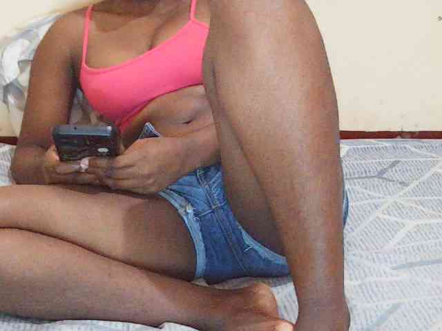 Sweetdiva2 webcam