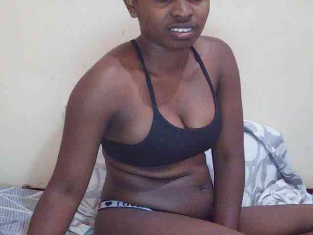 Sweetdiva2 webcam