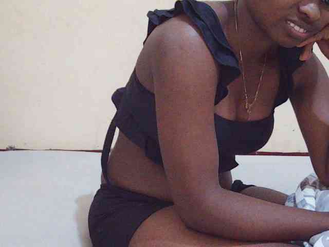 Sweetdiva2 webcam