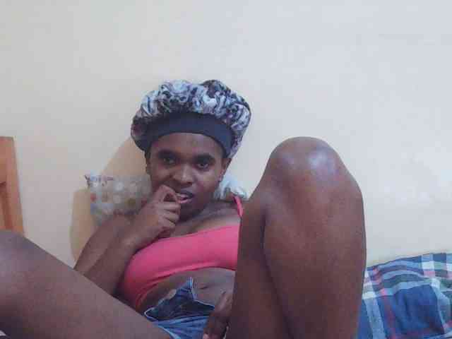Sweetdiva2 webcam