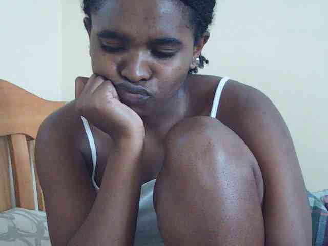 Sweetdiva2 webcam