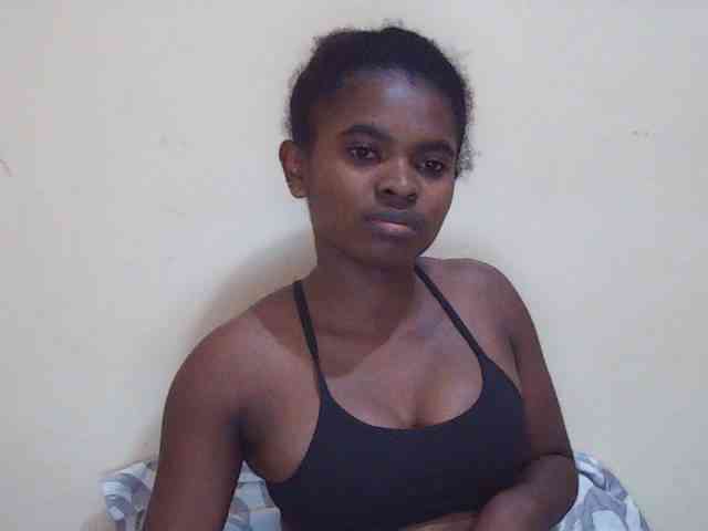 Sweetdiva2 webcam