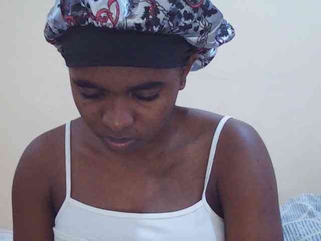 Sweetdiva2 webcam