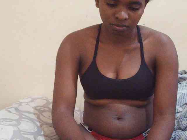 Sweetdiva2 webcam