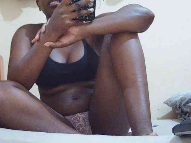 Sweetdiva2 webcam