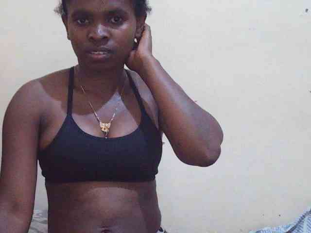 Sweetdiva2 webcam