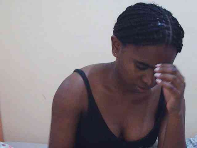 Sweetdiva2 webcam