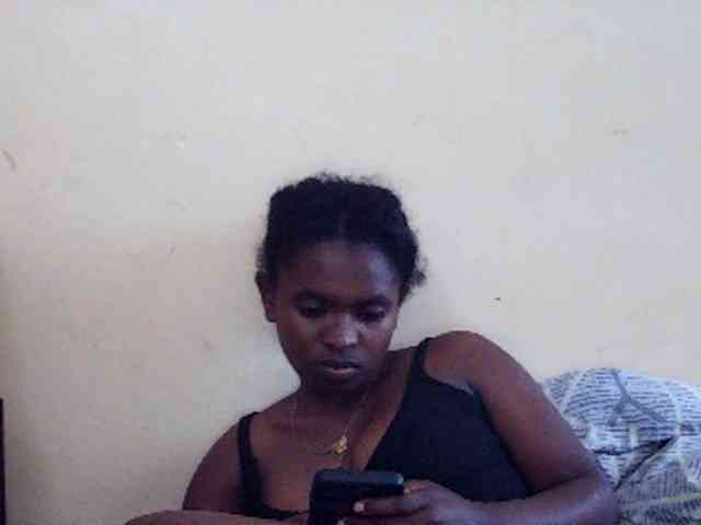 Sweetdiva2 webcam