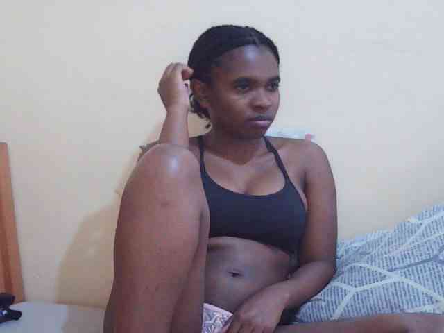Sweetdiva2 webcam