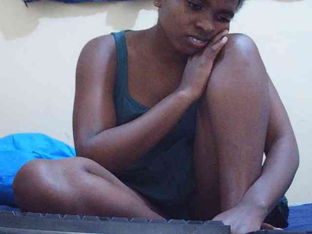 Sweetdiva2 webcam