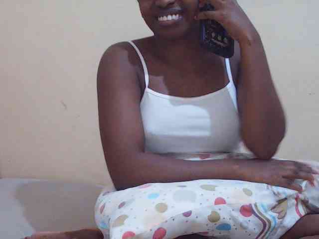 Sweetdiva2 webcam