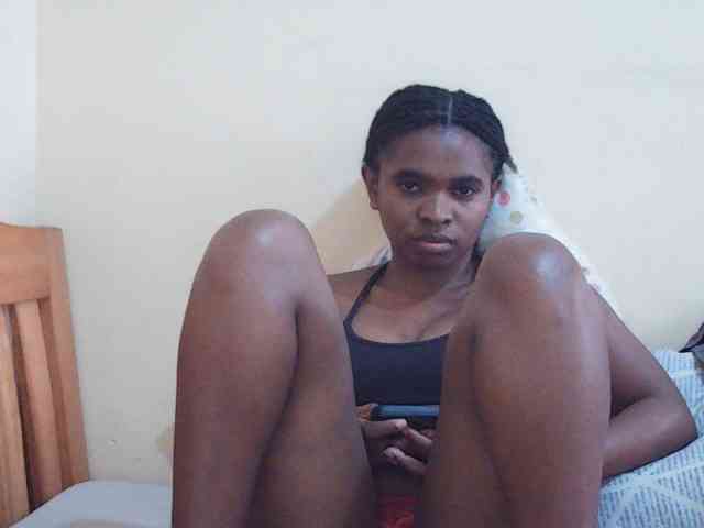 Sweetdiva2 webcam