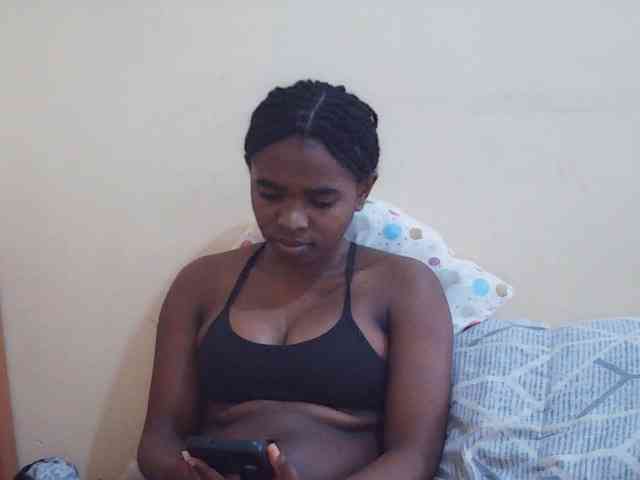 Sweetdiva2 webcam